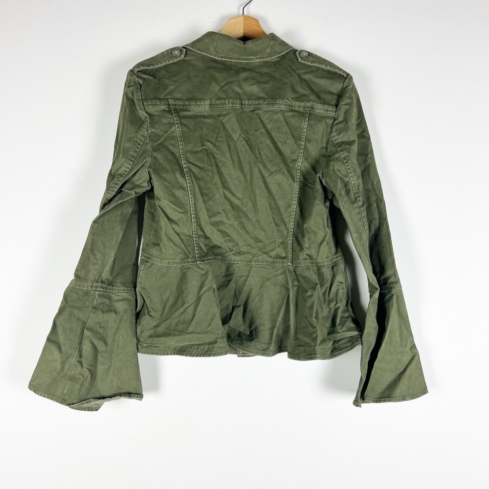 NEW Scripted Cotton Blend Ruffle Hem Button Front Collared Jacket Fatigue Green - Picture 4 of 4